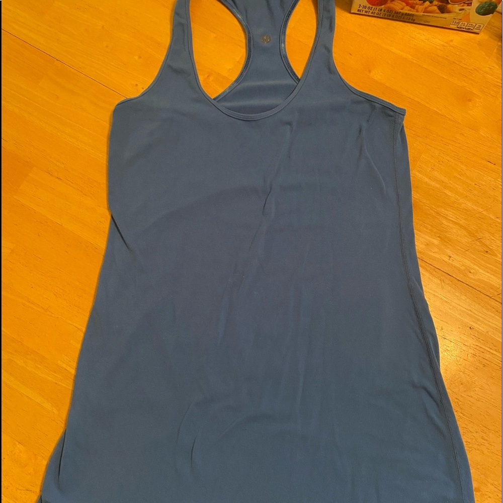 Lululemon tank